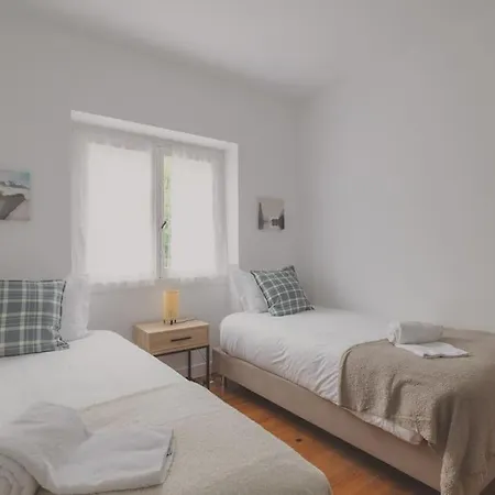 The With Pool Holiday home Lisbon